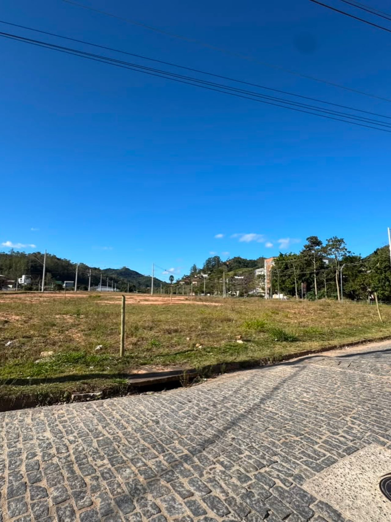 ÁREA DISPONÍVEL PARA VENDA