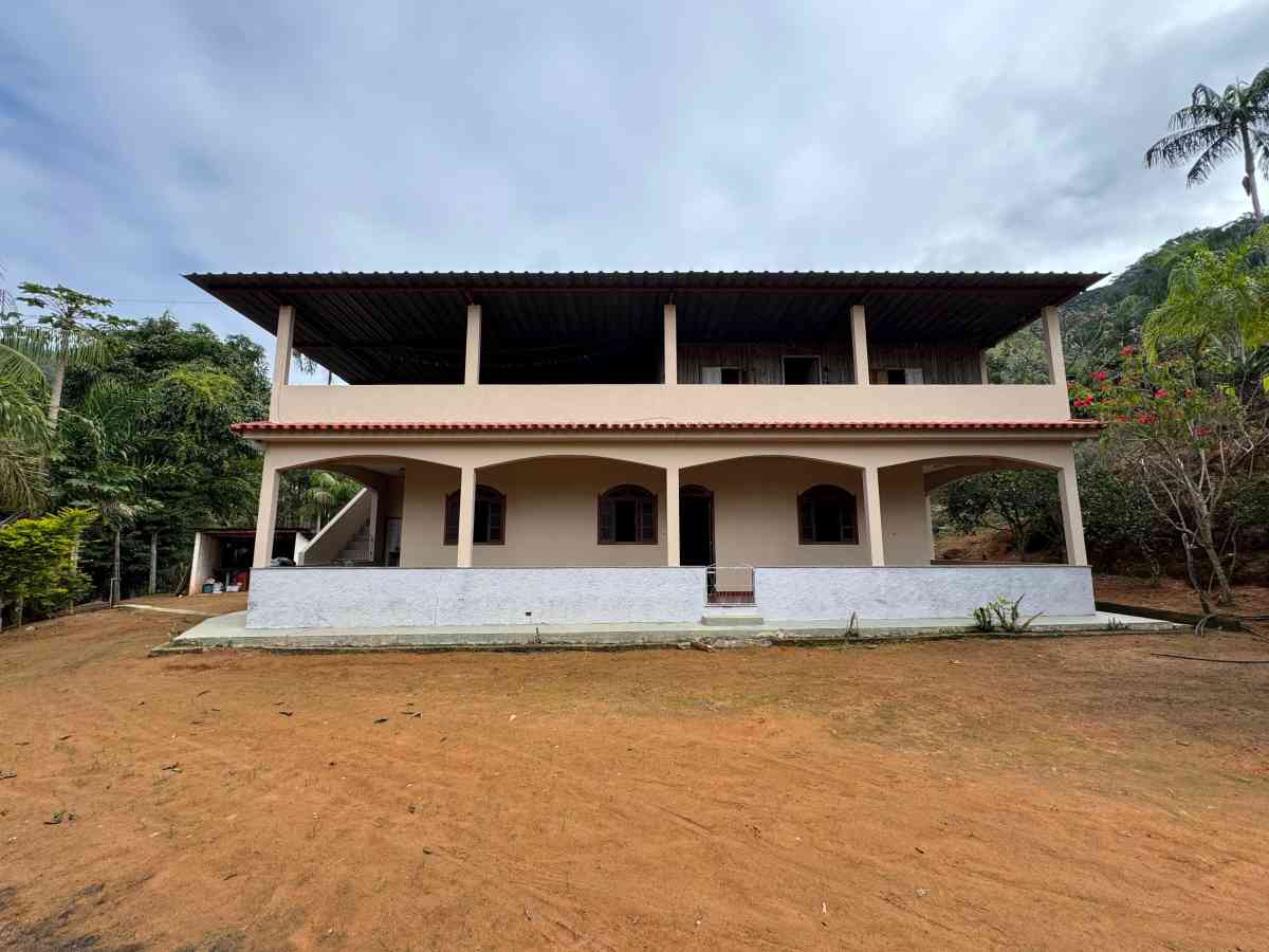 CHÁCARA RESIDENCIAL