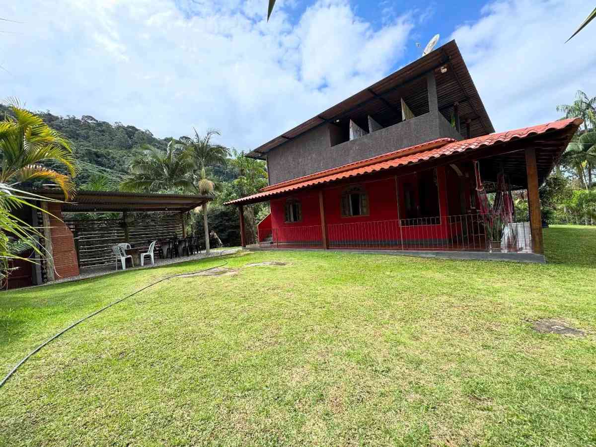 CHÁCARA RESIDENCIAL