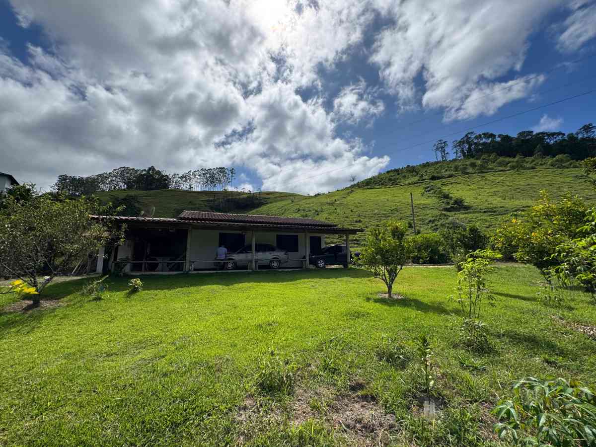 CHÁCARA RESIDENCIAL